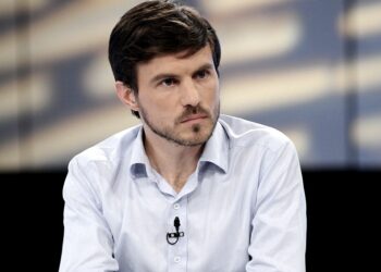 Augusto Costa: “Vidal se endeudó de manera irresponsable”