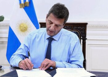 Massa justificó el proyecto para aliviar deudas de entidades sin fines de lucro