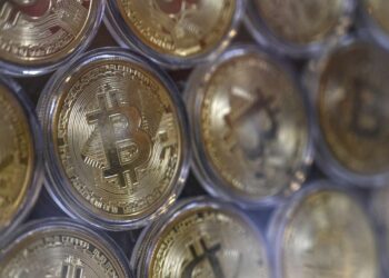 Por un decreto del Gobierno, las operaciones con bitcoin y otras criptomonedas pagarán el Impuesto al Cheque