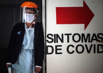 Variante Ómicron: el Gobierno analiza un giro en la campaña de vacunación contra el coronavirus, preocupado por dos escenarios