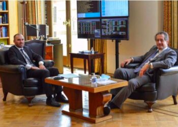 El Banco Central sube la tasa de referencia y la de plazos fijos