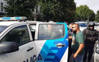 Detuvieron al sindicalista “Pata” Medina: una facción de la UOCRA lo escrachó y hubo incidentes