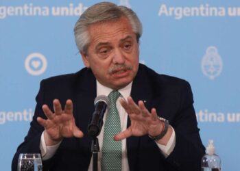 Alberto Fernández cruzó a Sergio Berni: “No escribimos en Twitter ni hacemos publicidad”