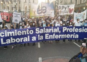 Enfermeros de ATE-Salud denunciaron “más de 150 despidos” en CABA