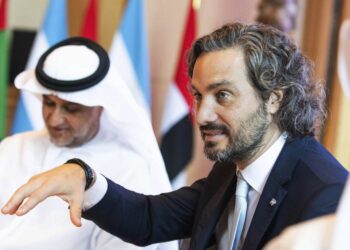 Firman convenio de certificaciones halal para exportaciones a países musulmanes