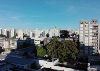 Domingo soleado y con una máxima de 28 grados en la ciudad de Buenos Aires y alrededores