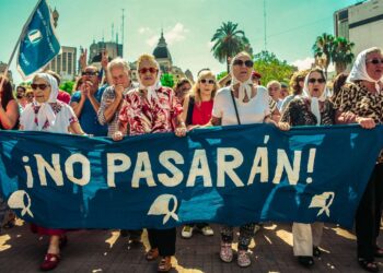 A 45 años de la primera marcha de las Madres de Plaza de Mayo: quiénes fueron las precursoras