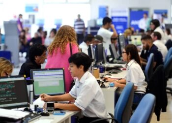 Qué dijo la titular de la Anses respecto a los pagos de la AUH previstos para 2023