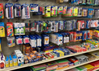 Descuentos, promociones y cuotas bancarias en indumentaria y útiles para la vuelta a clases