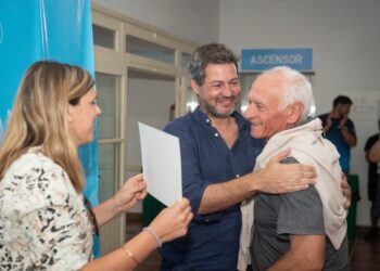 Lammens encabezó la reapertura del Hotel 7 de la Unidad Turística Chapadmalal