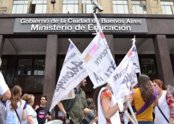 Gremios de docentes porteños paran 48 horas por las protestas en Jujuy y la oposición salió al cruce: “Están en contra de la educación”