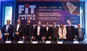 Lammens encabezó la presentación de la FIT 2023