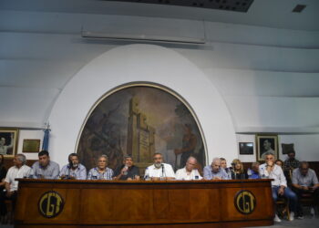 La CGT llamó a un paro general de medio día para el 24 de enero