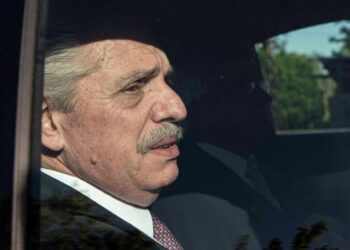 Alberto Fernández formalizó su renuncia a la presidencia del Partido Justicialista