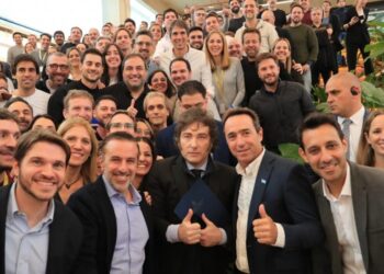 Gesto de respaldo de Milei a Galperín en su pelea con los bancos