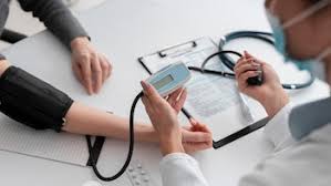 Científicos alertan por la subestimación de la presión arterial alta, que puede causar graves problemas de salud