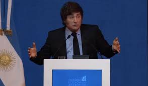 La city prevé victoria de Milei, pero espera ajustes cambiarios.