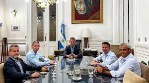 LLA sumó a tres diputados a su bloque y crece la pulseada con el PJ por la primera minoría