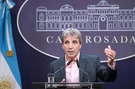 El Gobierno mantuvo superávit en abril, aunque con menor margen