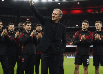 Sentido tributo del AC Milan a Franco Baresi durante la pretemporada en Australia