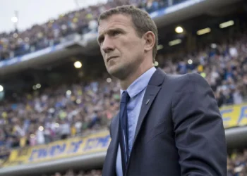 Arruabarrena expresó su descontento con el informe médico de Boca: “Se ceban con las lesiones”