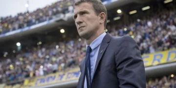 Arruabarrena expresó su descontento con el informe médico de Boca: “Se ceban con las lesiones”