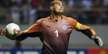 El cruce entre Chilavert y Larissa Riquelme tras la clasificación de Paraguay