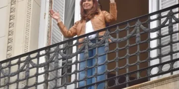 La Justicia ordenó embargar bienes de Cristina Kirchner por $685 mil millones