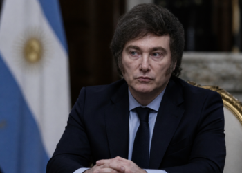 Desafíos económicos: la advertencia de Barclays sobre el plan de Milei