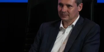 Crisis en la FIFA: renuncia un dirigente que se opuso al plan de privatización del Mundial