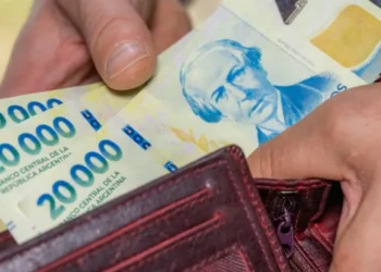 Los salarios crecieron por encima de la inflación en 2026, pero la recuperación es desigual