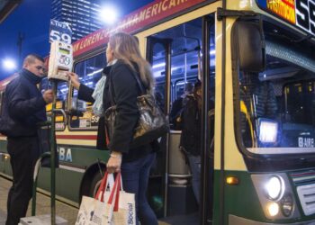 Modificaciones en el transporte y servicios públicos en Buenos Aires para el feriado del 17 de agosto