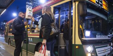 Modificaciones en el transporte y servicios públicos en Buenos Aires para el feriado del 17 de agosto