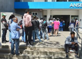 ANSES: quiénes cobran este martes 18 de agosto y cuáles son los montos actualizados