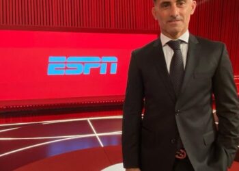 El acalorado cruce entre Diego Latorre y el Chavo Fucks por Julián Álvarez: “Te das vuelta como una media, vas atrás del éxito”