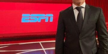 El acalorado cruce entre Diego Latorre y el Chavo Fucks por Julián Álvarez: “Te das vuelta como una media, vas atrás del éxito”