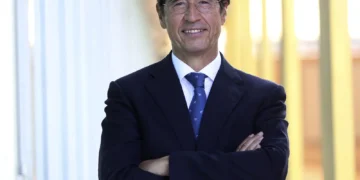 Mario Alonso Puig, médico: “El miedo casi nunca aparece donde no hay nada que valga la pena”