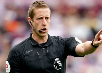Un penal no sancionado y un VAR que no actuó: la controversia que generó un acalorado debate en la Premier League