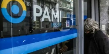 Cambios en la conducción del PAMI en medio de la crisis financiera y los reclamos por prestaciones