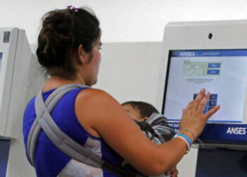 AUH: el control de salud y escolaridad para cobrar el 20% retenido será automático