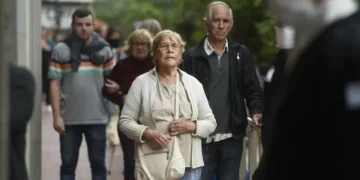 Jubilaciones de noviembre: cuánto se cobra con el aumento y el bono de $70.000
