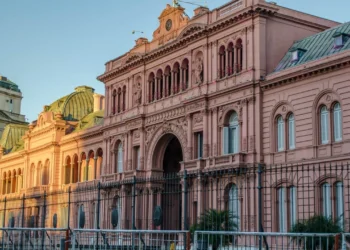 Milei oficializó dos nombramientos en áreas de la Jefatura de Gabinete y Capital Humano