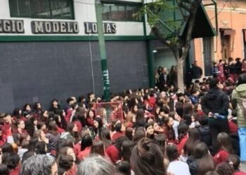 Aumenta la inquietud en las escuelas por el uso de IA en la creación de imágenes sexuales falsas