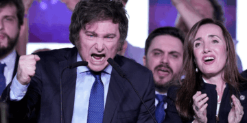 Nueva encuesta electoral muestra tres resultados favorables para Javier Milei